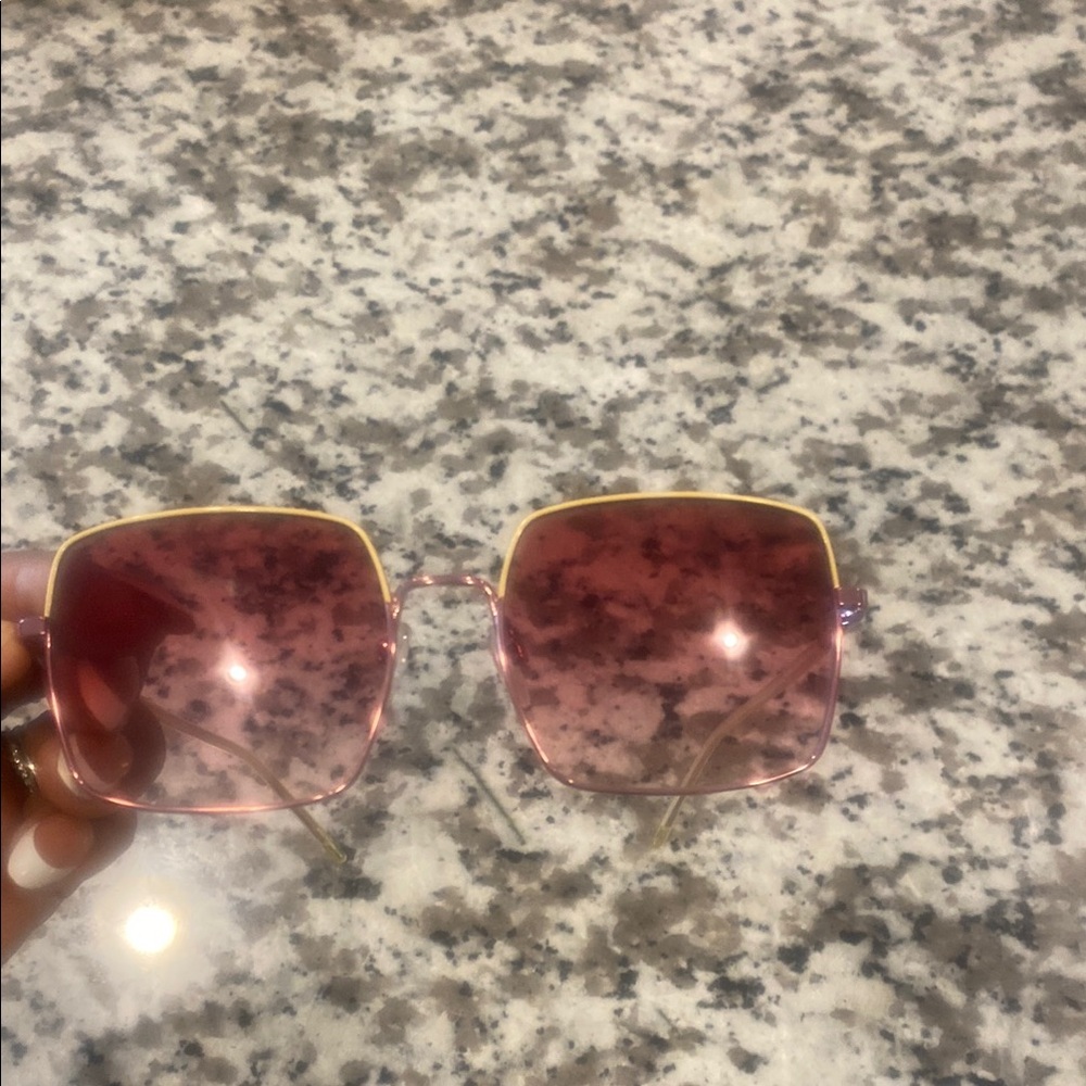 Oversized Pink Gradient Sunglasses Fashion Accessory